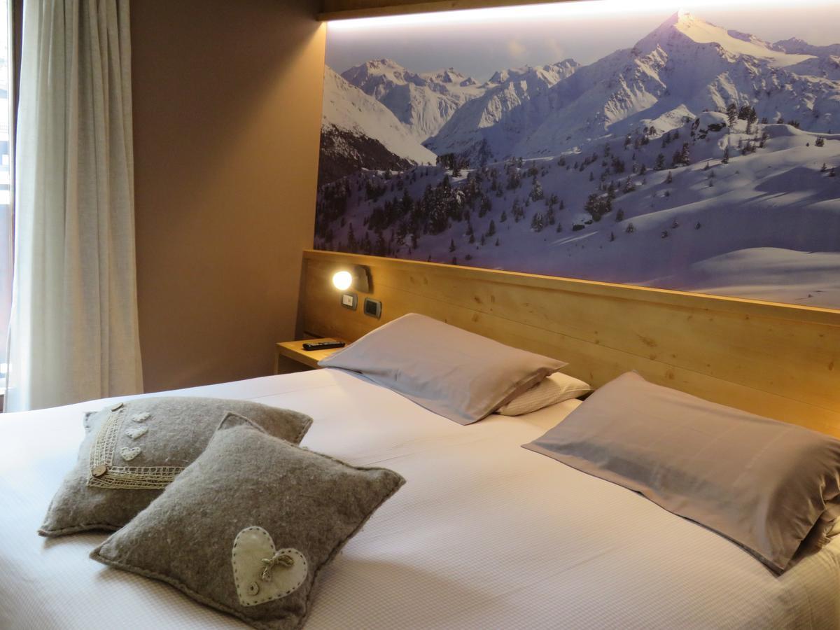 Hotel Compagnoni Santa Caterina Valfurva Exterior photo